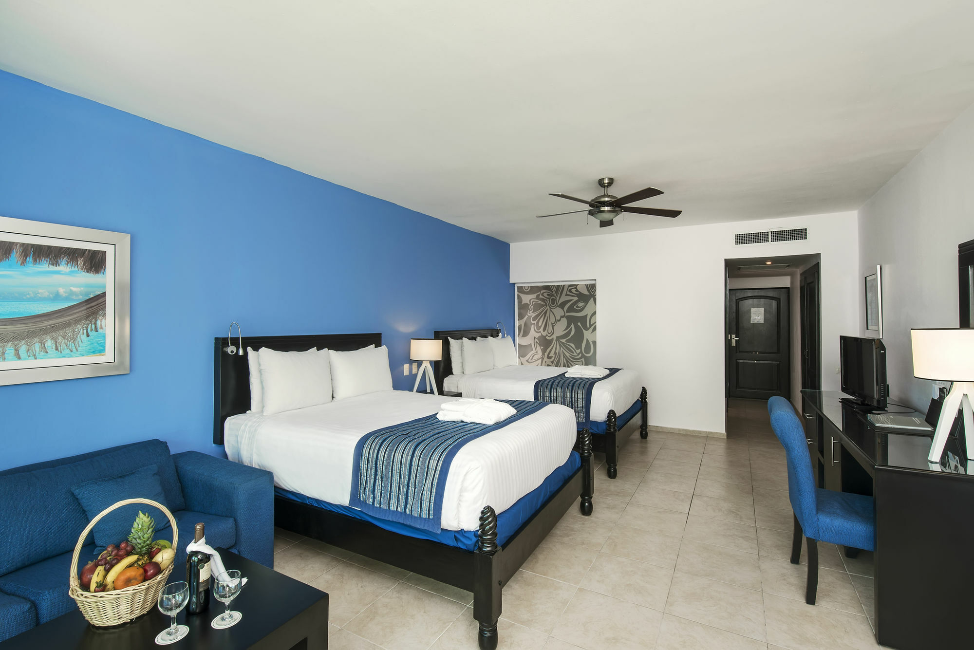 Privilege Club At Ocean Blue & Sand Bavaro Exterior photo