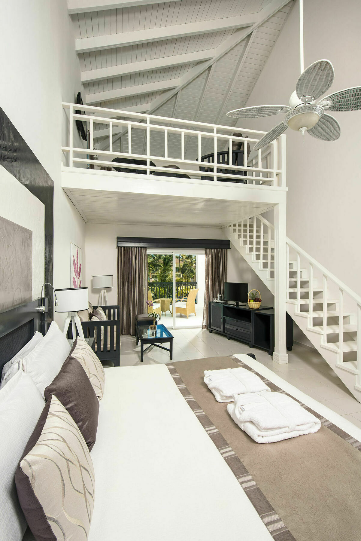 Privilege Club At Ocean Blue & Sand Bavaro Exterior photo