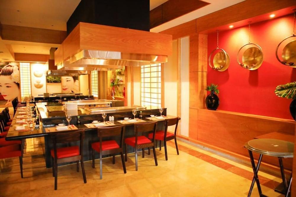 Privilege Club At Ocean Blue & Sand Bavaro Exterior photo