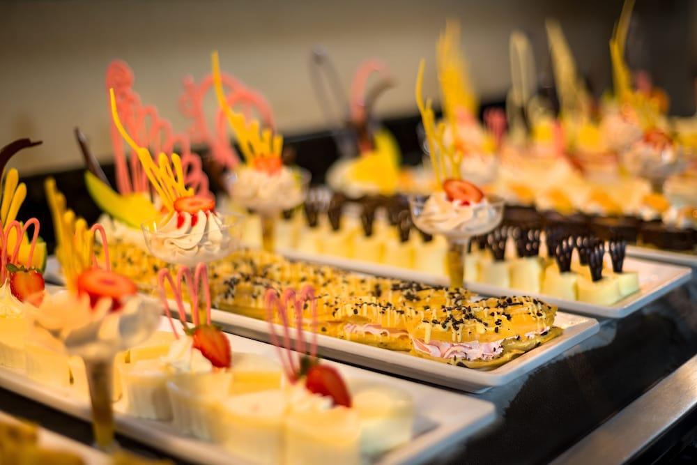 Privilege Club At Ocean Blue & Sand Bavaro Exterior photo